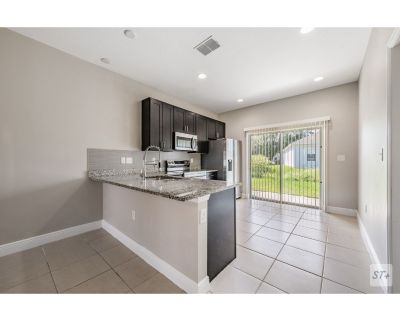 Homads Townhouse (Has a Townhouse) on iROOMit. Room in the 3 Bedroom 2BA...