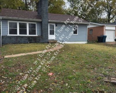 3 Bedroom 1BA 988 ft Pet-Friendly Single-family home For Rent in St. Louis, MO