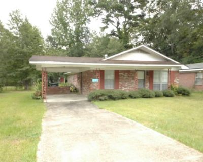 2 Bedroom 1BA 1311 ft Single Family Home For Sale in COLUMBIA, MS