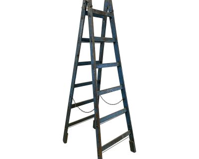Late 19th Century Blue French Ladder