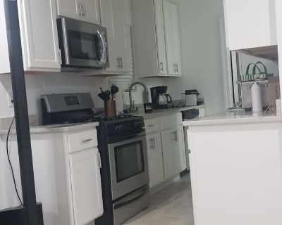 Shared room with shared bathroom in a House with 1 roomie, Forestville, MD 20747
