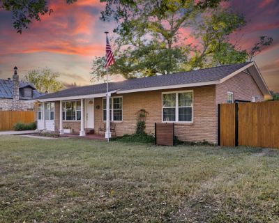 3 Bedroom 1BA 1595 ft Single Family House For Sale in Comfort, TX
