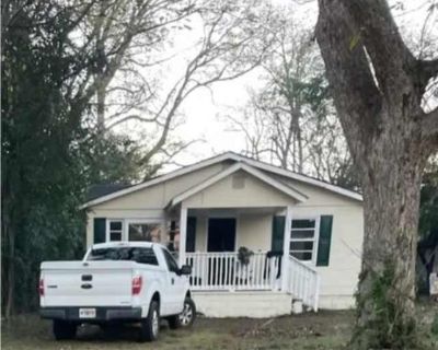 3 Bedroom 1BA 0 ft Apartment For Rent in Macon-Bibb, GA