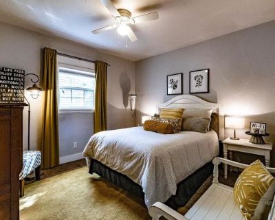 Clean, tidy, and home maybe 2-3 nights a week. I'm also open to suggestions and changing things in the house. 1 Bedroom. 1 Bathroom