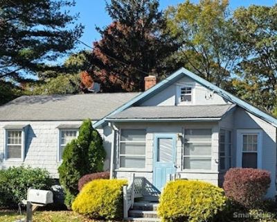2 Bedroom 2BA 1240 ft Single Family Home For Sale in MILFORD, CT