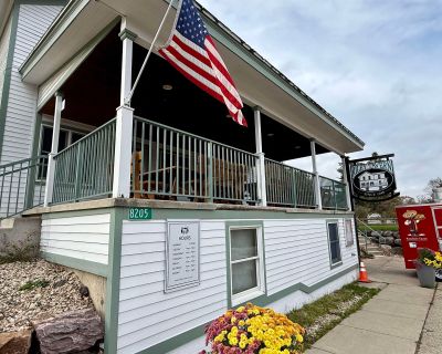 6059 ft Commercial Property For Sale in Verona, WI