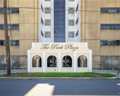 2 Bedroom 2BA 1962 ft Condominium For Sale in MCALLEN, TX