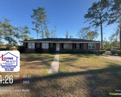 3 Bedroom 2BA 0 ft Apartment For Rent in Lyons, GA