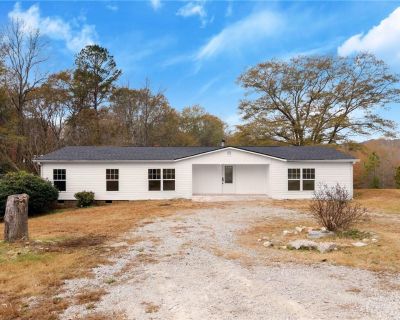 3 Bedroom 2BA 1336 ft Single Family House For Sale in Braselton, GA