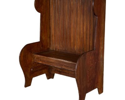 Early 20th Century Antique Sculptural Church Pew or Hallway Seat Arts and Crafts Dark