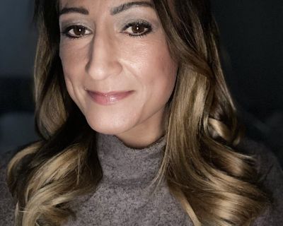 $1,000 /month. Age: 43 * Smoker?: No * Any pets?: No * Occupation: Professional * Interests: music, reading, travelling, hiking, outdoors, gardening, nature, concerts, family, comedy, football, meeting new people, volunteering, podcasts * Gender: Female. Smoking room acceptable. No pets, please. No preference specified. Age preference: 30 - 55. Looking in: La Mesa , Lemon Grove , San Diego. I a...