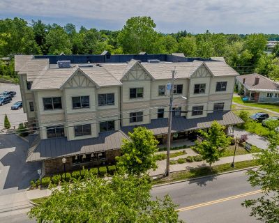18075 ft Commercial Property For Sale in Saratoga Springs, NY