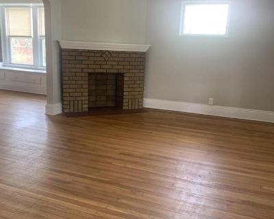 1 Bedroom 1BA 1110 ft Condo For Rent in Shaker Heights, OH