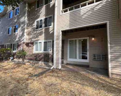 3 Bedroom 1BA 1076 ft Condominium For Sale in MADISON, WI