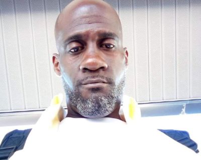 Black - Needs a House on iROOMit or a Room