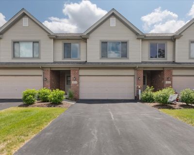 2 Bedroom 2BA 1183 ft Townhouse For Sale in Frankfort, IL