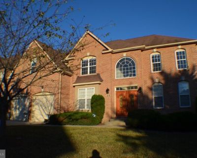 11818 Tregiovo Pl. Magnificent Singe family house with 6K+ sqr feet living space, 5 bedrooms, 4.5 bathrooms, 2 car garages. Gourmet kitchen with granite count top and island, stainless steel appliances. 2 story family room and foyer. Hardwood all main and second floor, stairs. The main floor has big kitchen with ample cabinets, blackboard, office, large Family room with fireplace, dining room a...