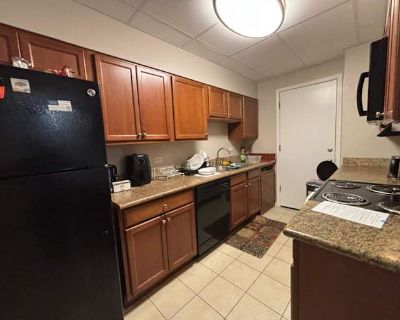 Available on: now. Furnished. Parking available * Internet included * Accessible property * LGBTQ+ friendly * Students welcome Ciara Gerena will require background checks for this room Learn more. NOLA Flex Easy Living in the Heart of New Orleans! Looking for a cozy and flexible place to call home in NOLA? Our fully furnished private rooms are move-in ready perfect for students, travel nurses, ...