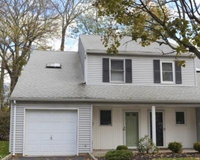 2 Bedroom 1BA Condo For Sale in Scotch Plains, NJ
