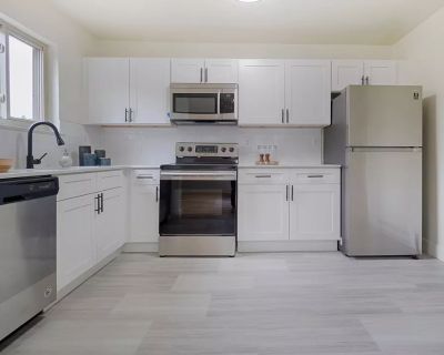 3 Bedroom 2BA 1200 ft Pet-Friendly Apartment For Rent in Atlantic Highlands, NJ