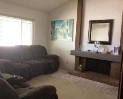 GOOD SIZE MASTER BEDROOM WITH PRIVATE BATHROOM FOR RENT. CYPRESS