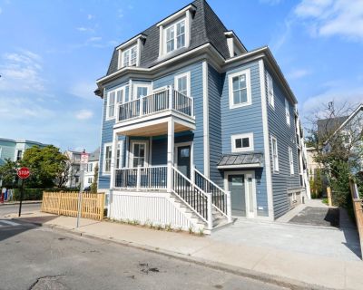 2 Bedroom 2BA 1352 ft Condo For Sale in Somerville, MA