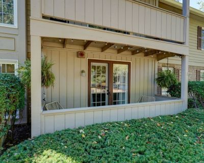 2 Bedroom 1BA 1080 ft Condo For Sale in Pittsford, NY