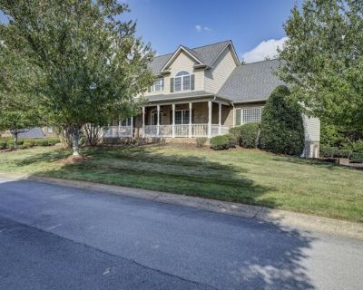 Hickory Pt, Jonesborough, Home For Sale