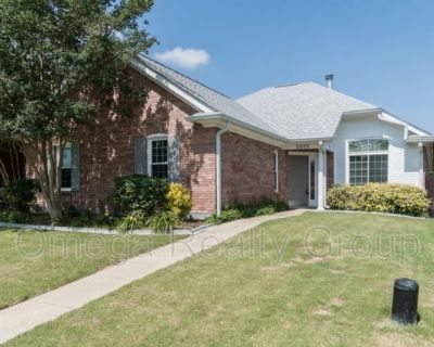 3 Bedroom 2BA 1640 ft Pet-Friendly Apartment For Rent in Montgomery, AL