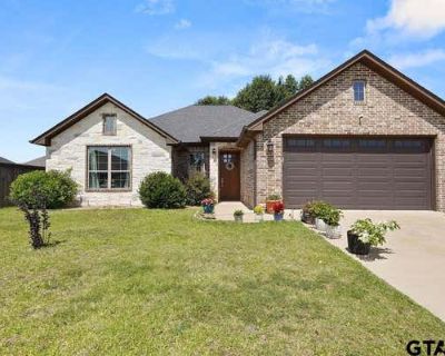 3 Bedroom 2BA 1630 ft Single Family Home For Sale in BULLARD, TX