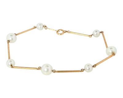 Vintage Mikimoto 18k Gold Pearl Station Bracelet