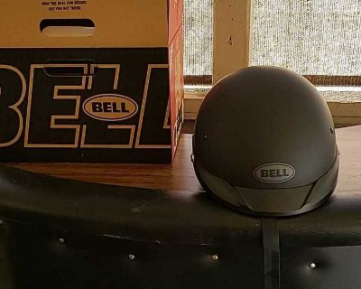 Brand new never worn Bell bke helment sz L