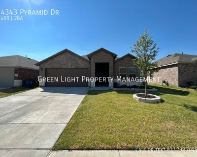 4 Bedroom 2BA 1700 ft Pet-Friendly Single-family home For Rent in Forney, TX