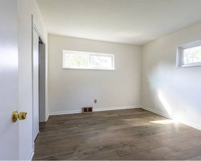 Private room with shared bathroom in a House, Glen Burnie, MD 21060