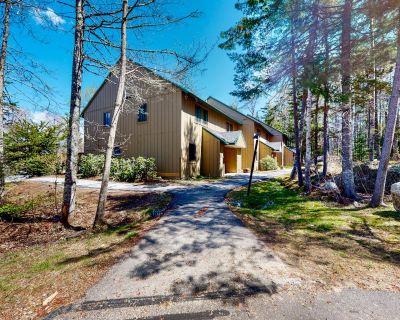 2 Bedroom 1.5BA Condo Vacation Rental in White Mountains Waterville Retreat, Waterville...