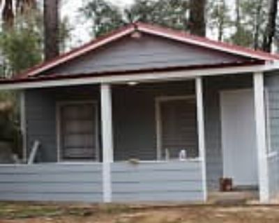 1 Bedroom 1BA 720 ft² House For Rent in Malone, FL 5184 13th Ave