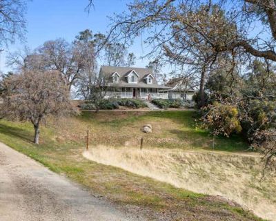 4 Bedroom 3BA 2339 ft Single Family Home For Sale in KEENE, CA