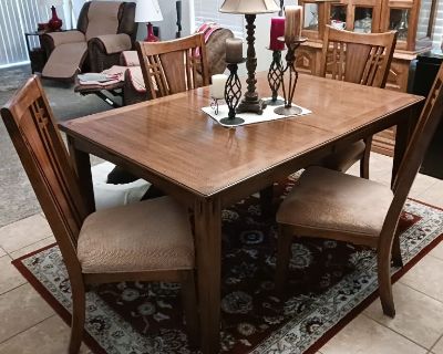 Dining Room Table and Chairs