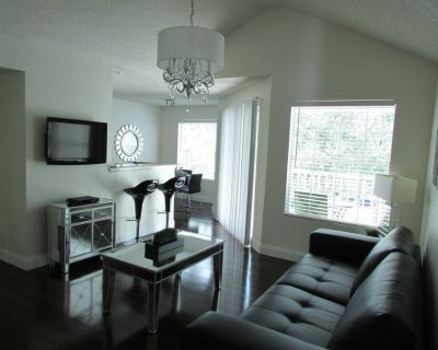 Very Sophisticated Fully Furnished 1-Bed Condo Located in The Heart of Orlando