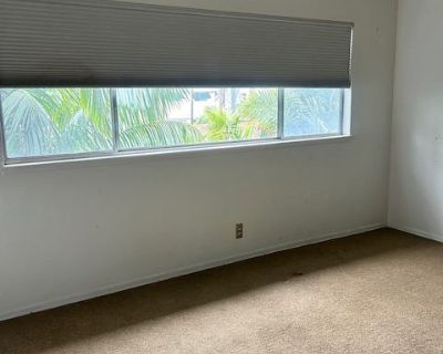 Total rooms: 4. Deposit: $1,200.00 * Utilities included?: No * Fees apply?: No. References required. No preference. Non-smoking. Not for couples. Age preference: 21. Furnishings: Unfurnished * Parking: Yes * Garage: Yes * Yard/patio: Yes * Balcony/roof terrace: No * Disabled access: Yes * Living room: shared * Broadband included: Yes. Availability Available Now Minimum term None Maximum term No...