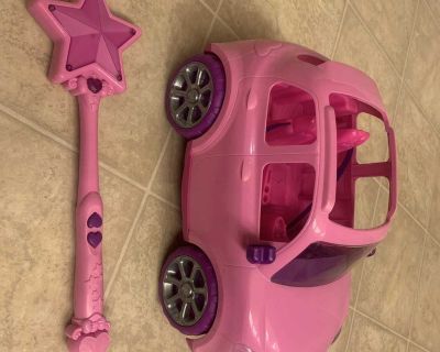 Doll car with light up wand