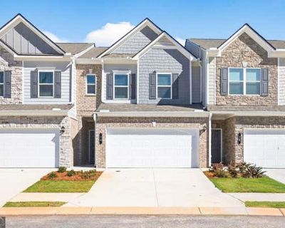 3 Bedroom 3BA 1730 ft Furnished Townhouse For Sale in LAWRENCEVILLE, GA