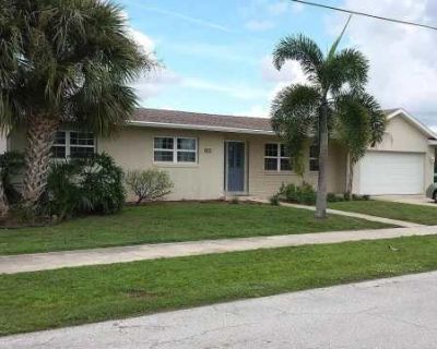 3 Bedroom 2BA 2406 ft Furnished Apartment For Rent in Port Charlotte, FL