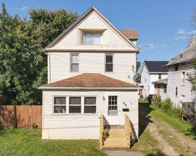 4 Bedroom 1BA 1403 ft Single Family Home For Sale in AKRON, OH