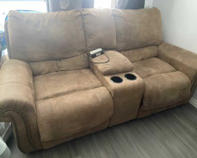 Recliner couch.