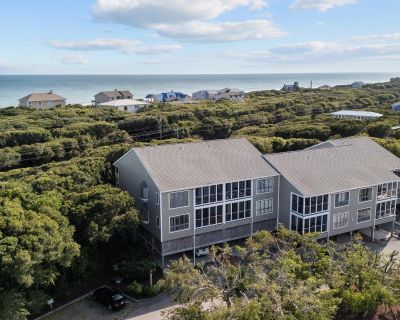 3 Bedroom 3BA 1288 ft Condo For Sale in Pine Knoll Shores, NC
