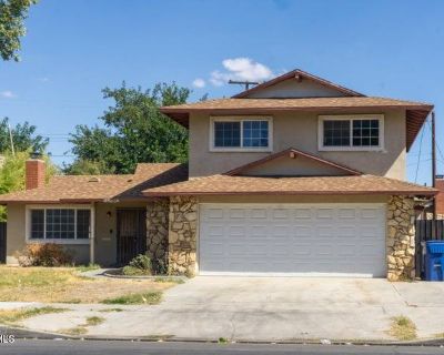 3 Bedroom 2BA 1878 ft Apartment For Rent in Lancaster, CA