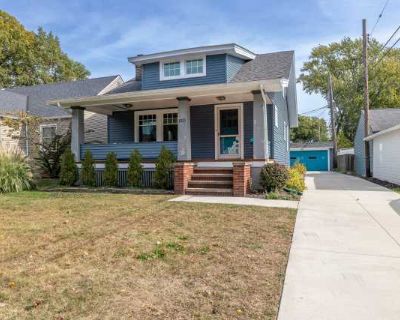 1531 Hampton Rd. image_url. Patio / balcony Garage Recently renovated Stainless steel Fireplace Extra storage Unit Amenities extra storage fireplace patio / balcony recently renovated stainless steel Property Amenities parking garage. 4 Bedroom. 1.5 Bathroom. 1296 ft