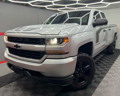 Visit Southern Roads Auto online at southernroadsauto.com to see more pictures of this vehicle or call us at 770-267-0770 today to schedule your test drive.