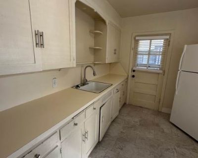 2 Bedroom 1BA 0 ft Pet-Friendly Apartment For Rent in Cheyenne, WY